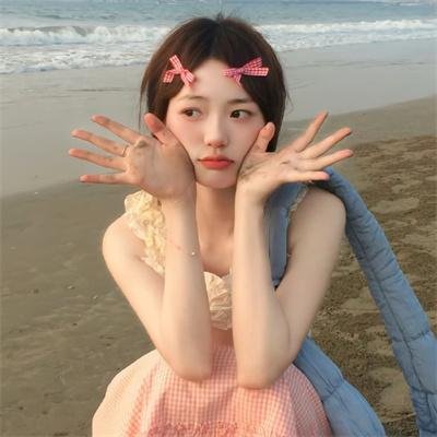 红粉妖魔
